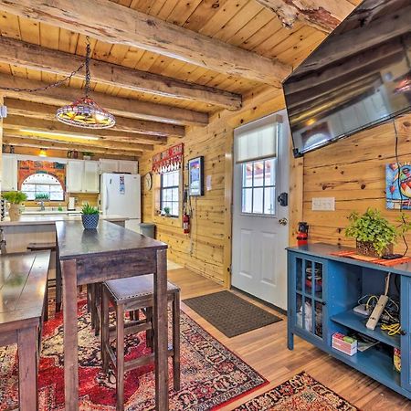 Rustic Duck Creek Village Cabin With Fire Pit! Exteriér fotografie