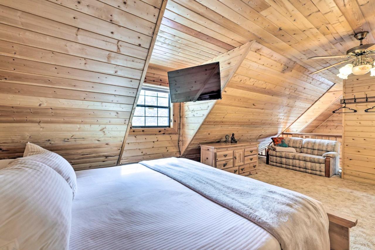 Rustic Duck Creek Village Cabin With Fire Pit! Exteriér fotografie